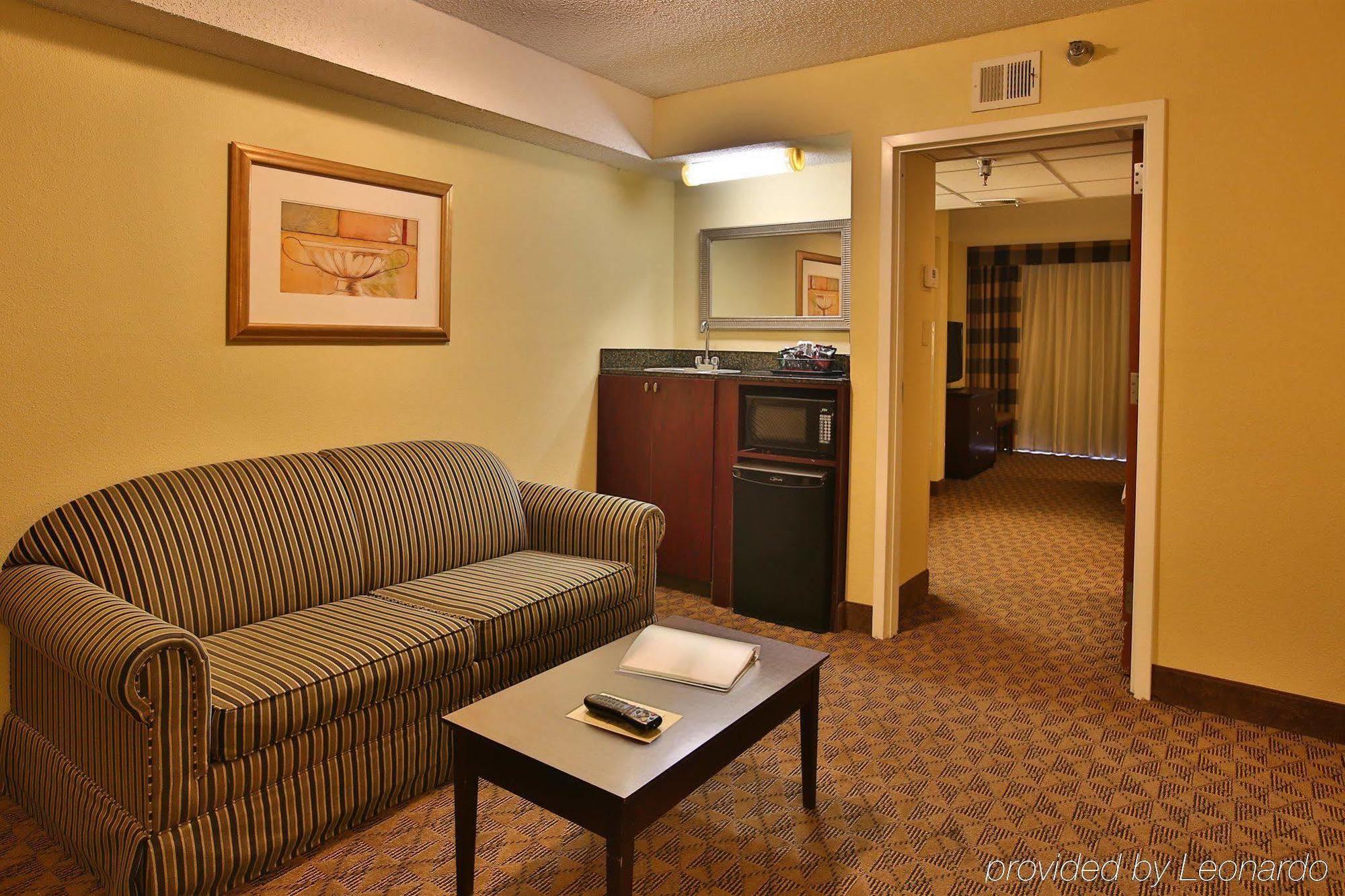 Holiday Inn Hotel&Suites Beaumont-Plaza I-10&Walden, an IHG Hotel Exterior foto